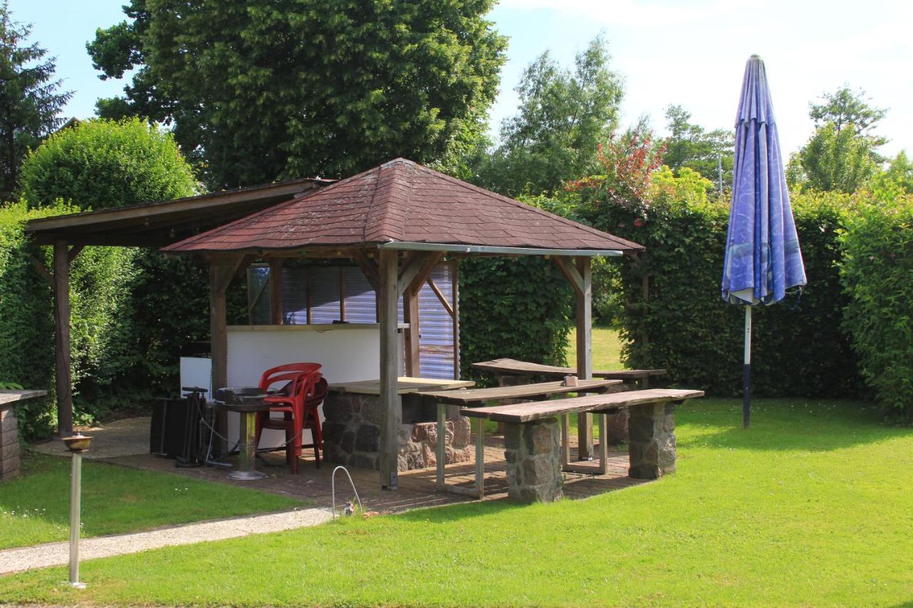 Moderne Und Helle Ferienwohnung Am Ploener See Bosau Exteriör bild
