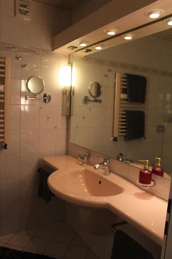 Moderne Und Helle Ferienwohnung Am Ploener See Bosau Exteriör bild